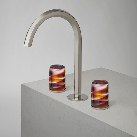 VENEZIA_GLASS-HANDLES_by-Venini_01c_PH-SARA-MAGNI.jpeg