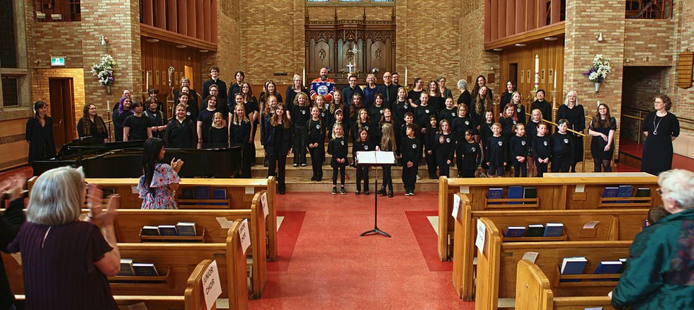 Choristers and alumni sing together at our 40th anniversary concert.