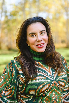 Rachels Headshot.jpg