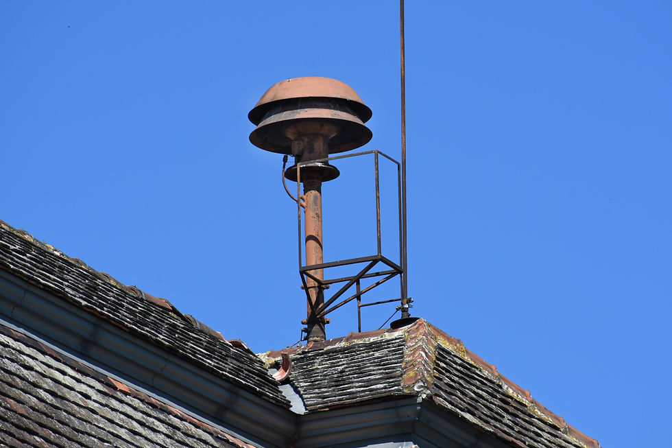 Symbolfoto: Sirene am Amtshaus Liesing, Wien. Foto: Linie29 / Wikimedia Commons, CC BY-SA 4.0. Unverändert.