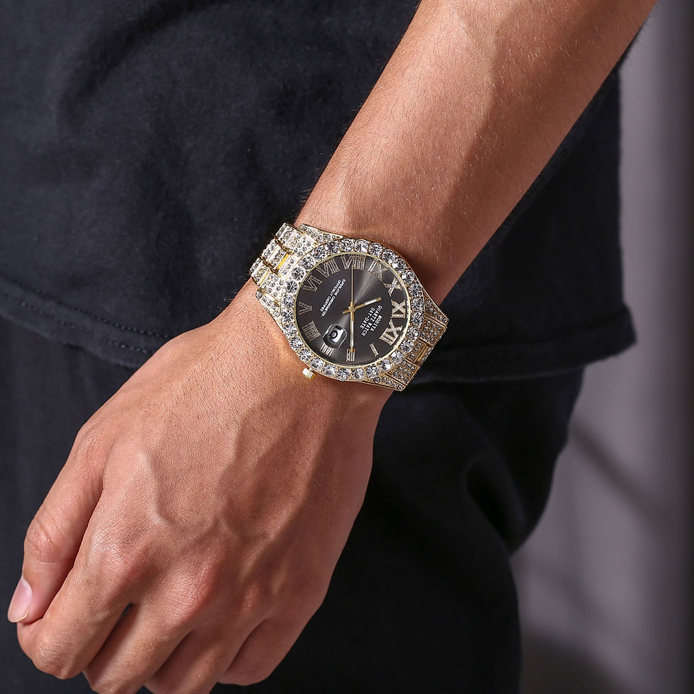 Thumbnail: Luxury Gold-Tone Men’s Quartz Watch — Roman Scale & Calendar Design