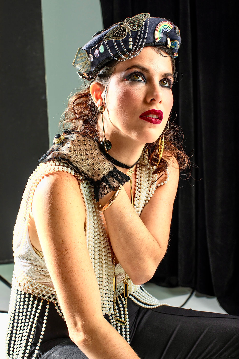 Christine Valença chega à TV francesa com sua música