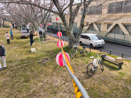お花見用の提灯を取り付けました