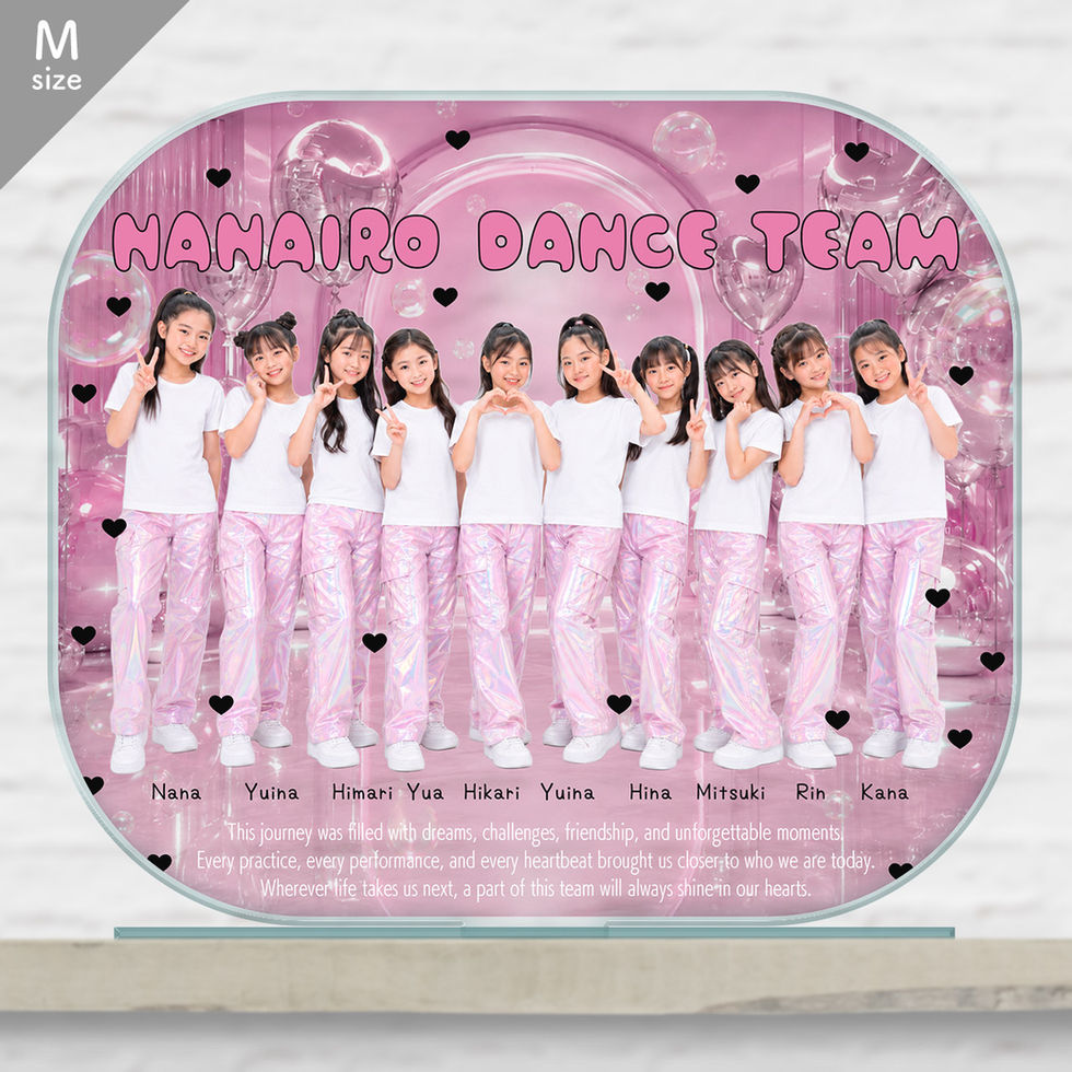 K-POPダンスチームの卒部・卒団記念におすすめの集合写真名入れアクリルスタンドMサイズ