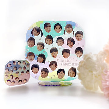 グッズ卒。四枚目まで写真有り。 卒園記念 顔写真 アクリルスタンド 写真入り 名前入り （Puffin・M