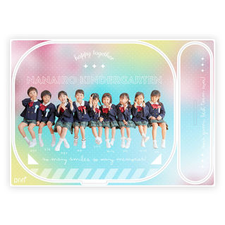 パステルカラーと丸いパーツが特徴の明るい卒園アクリルスタンド Spring Pop Mサイズ（集合写真）