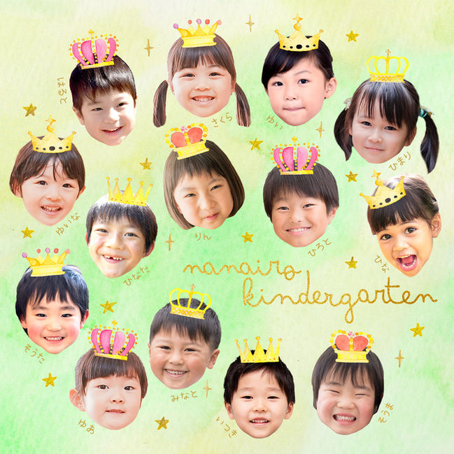 子どもの顔入り 卒園記念アクリルスタンド 王冠モチーフのデザイン