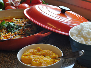 Moqueca de peixe com molho de camarão - Moqueca baiana!