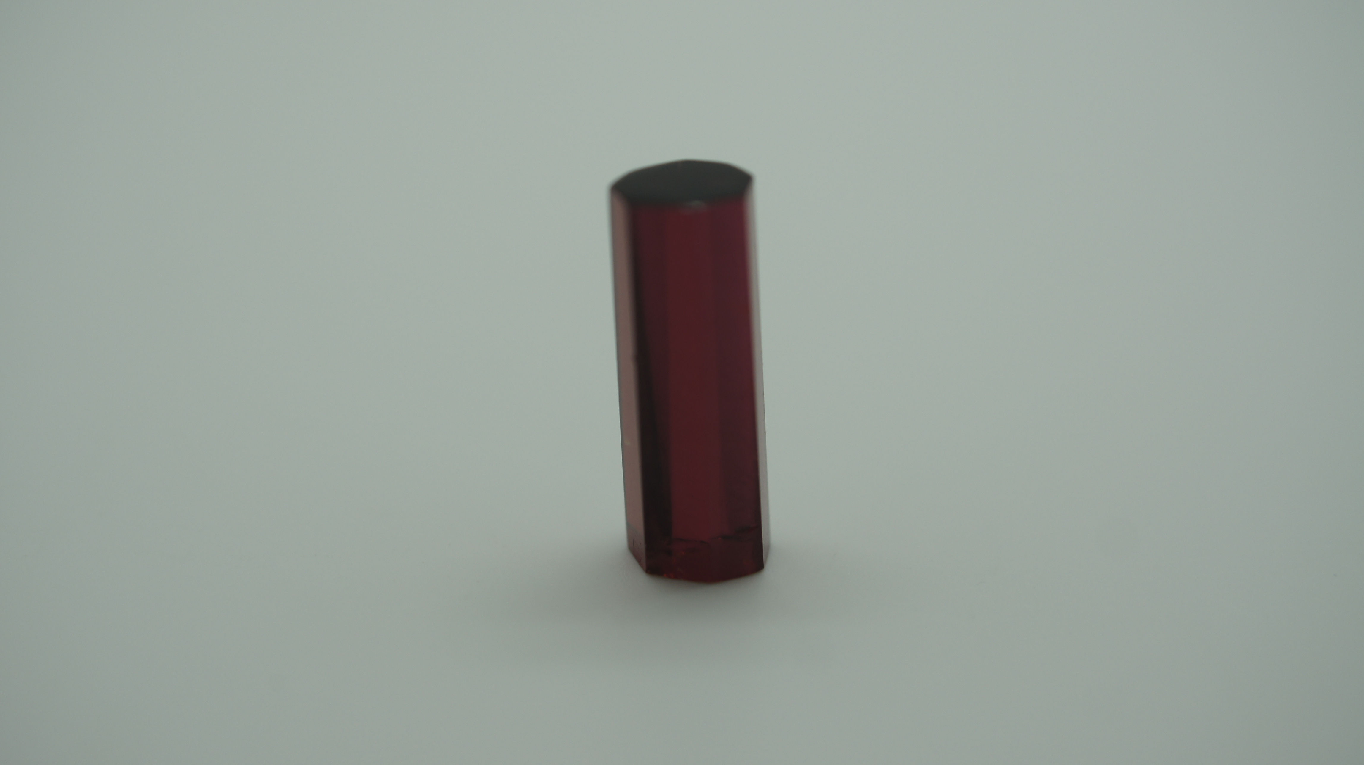 Hydrothermal Red Beryl Crystal, Length 17 mm, Weight 7.35 cts