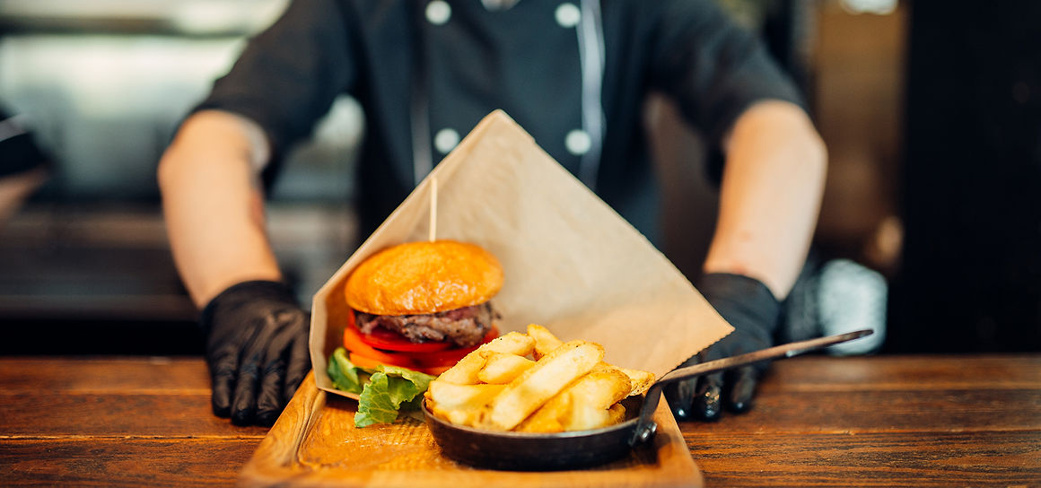 QW_ss_burgerChef1191076381.jpg
