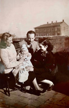 Maria, Dino, Ione e Anna Rita di 5 mesi - 30 gennaio 1949 .jpeg