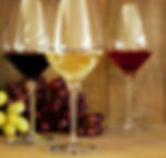 White (sauvignhon blanc ou chardonnay), Red (cabernet sauvighon ou pinot noir) , Rosé