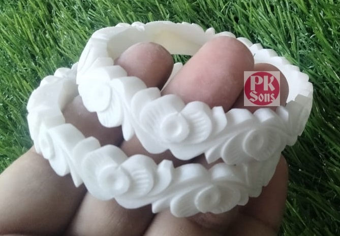 Thumbnail: Hatimukhi Baby Flower Design Shakha Pola Set For Women D5