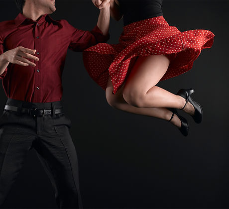 Swing Dancers