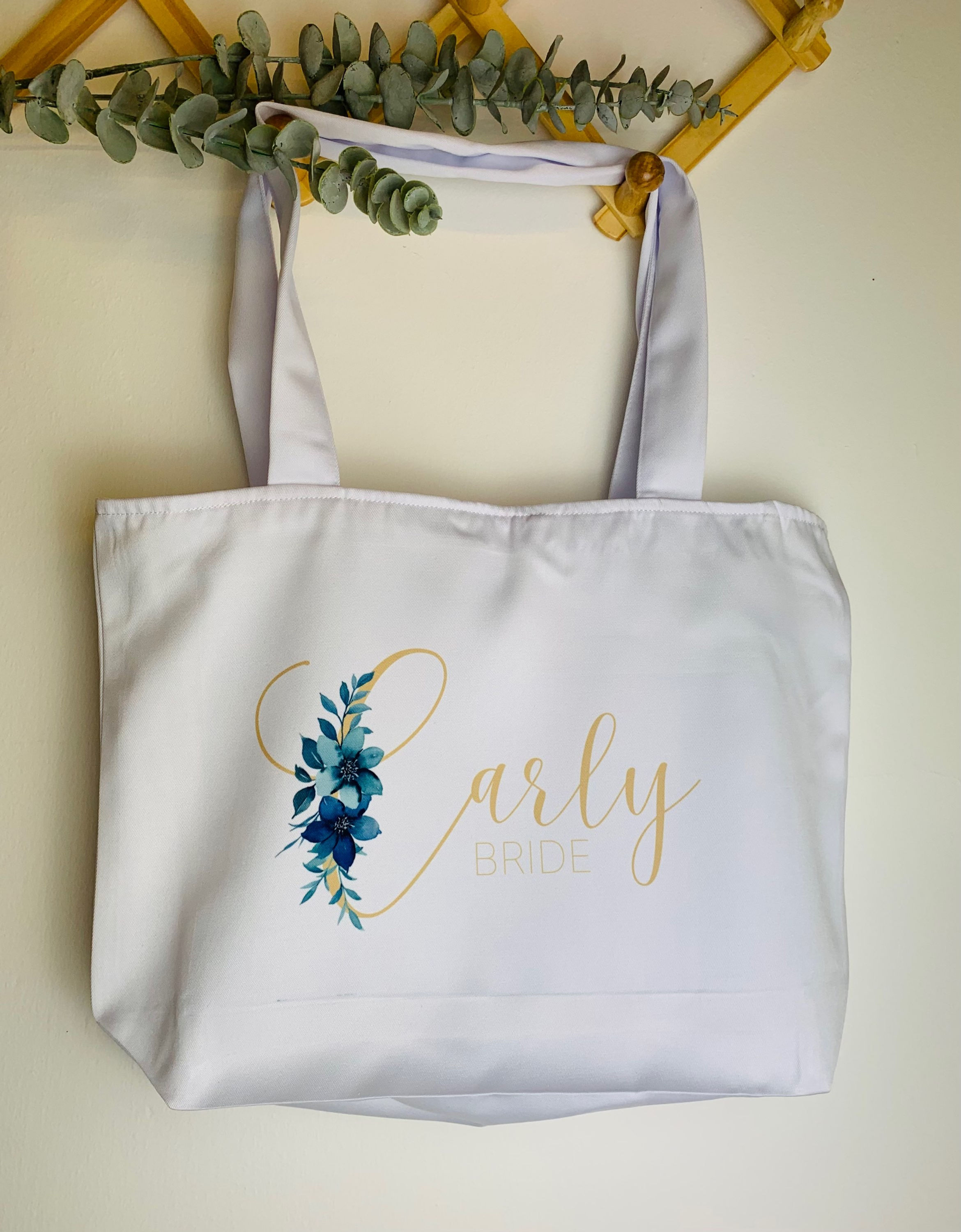 Hen do bags personalise, hen weekend bag ideas, bachelorette party essentials, f