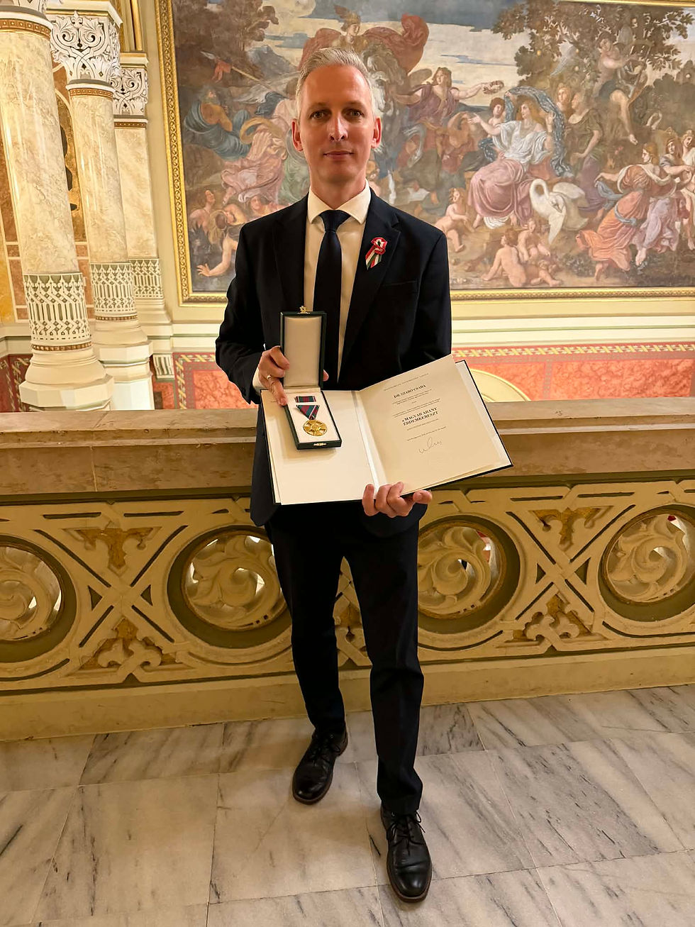 Dr. Szabó Csaba egyetemi docens
