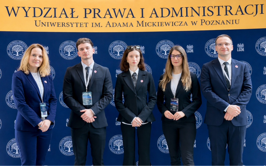 A legjobb hatba kerültek a Széchenyi István Egyetem hallgatói a világűrjogi perbeszédverseny európai fordulójában