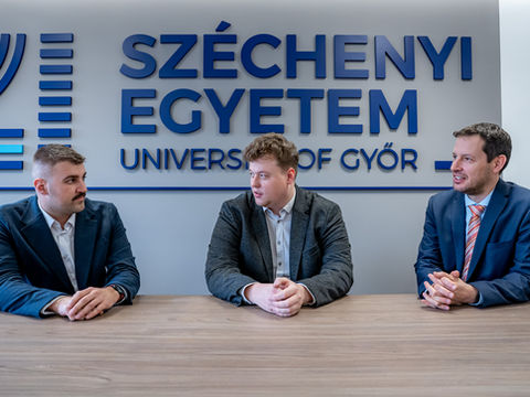 Szemeszterenként 150 millió forint plusztámogatás: a hallgatói kiválóság és a versenyképes tudás elismerésére indít ösztöndíjfejlesztési programot a Széchenyi István Egyetem