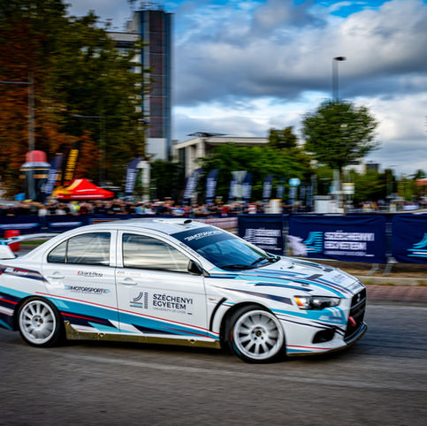 Izgalmas csatákat hozott a Széchenyi István Egyetem stratégiai partnerségével megrendezett 4. Uni Győr Rally