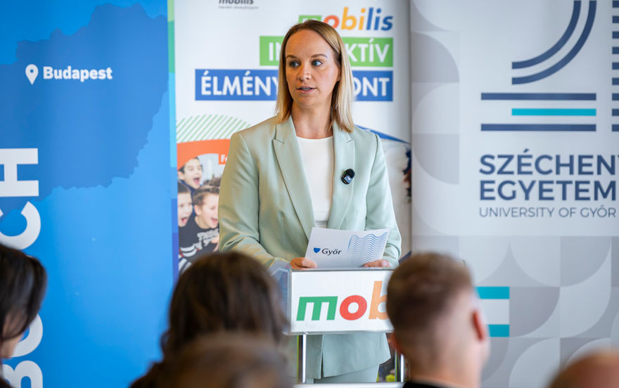 Innovatív programokkal és mesterséges intelligenciával indítja az új tanévet a Mobilis