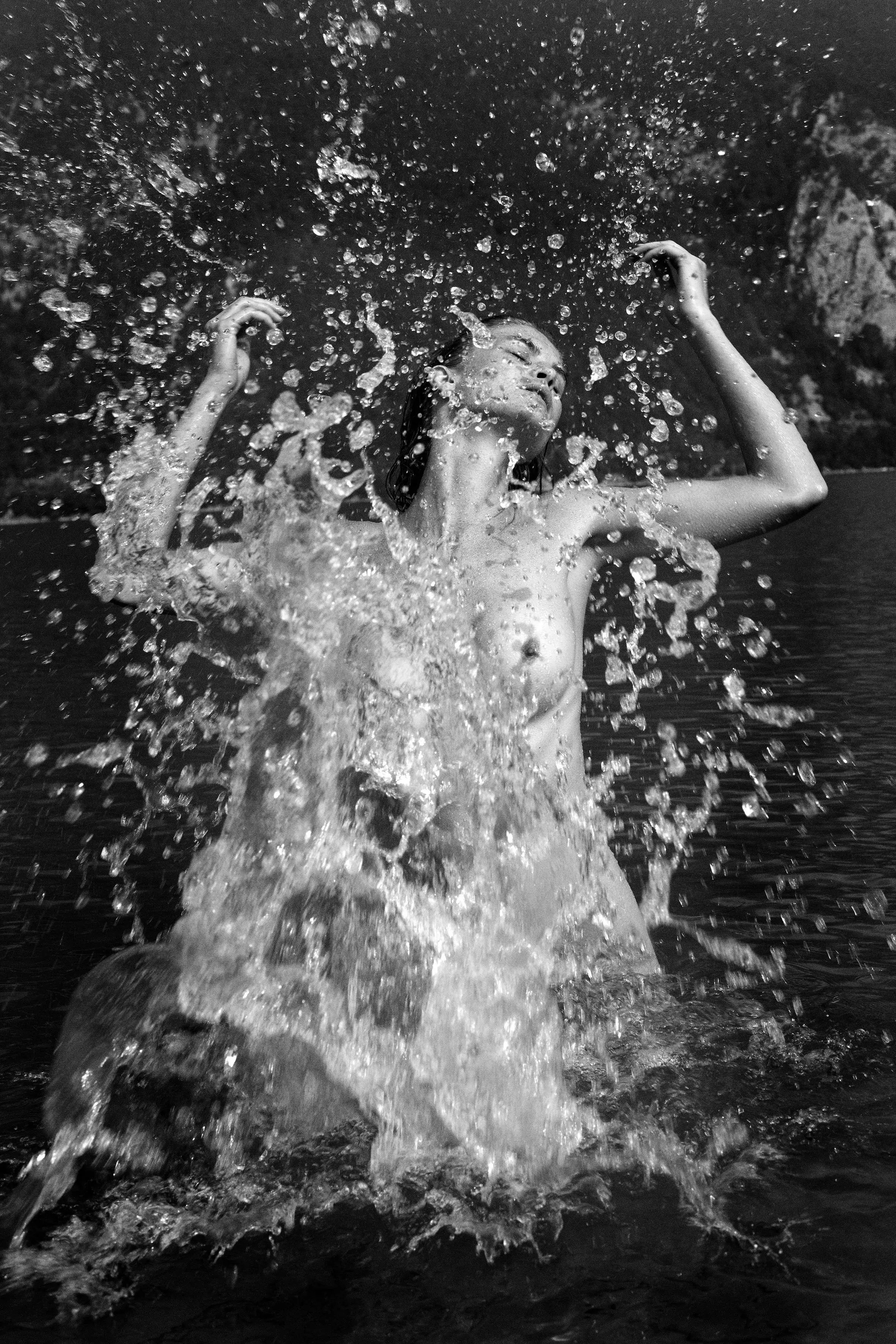 Caroline, L'inconnue du lac