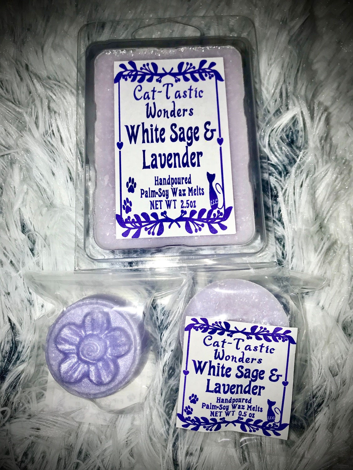 White Sage & Lavender clamshell wax melt with front and back sampler displayed on soft background by Cat-Tastic Wonders
