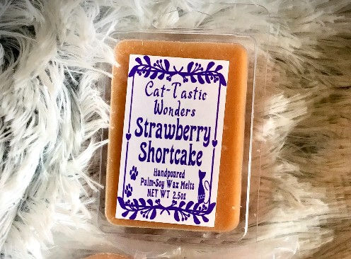 Thumbnail: Closeup Strawberry Shortcake Clamshell Wax Melt