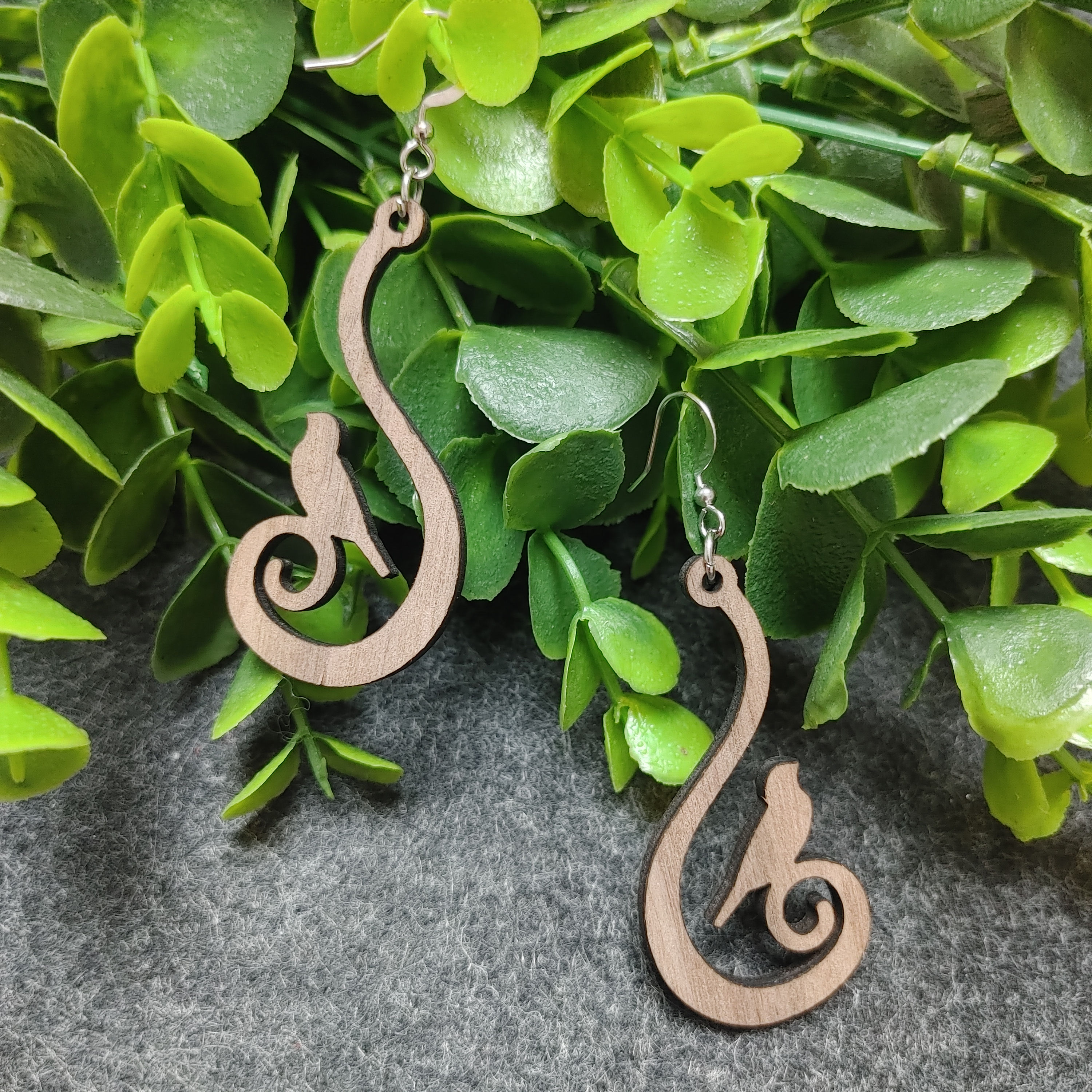 Viseči leseni uhani ptica