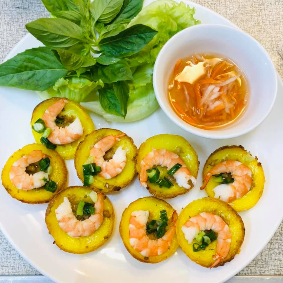 蝦仁小煎餅 Bánh khọt (tôm, thịt).jpg