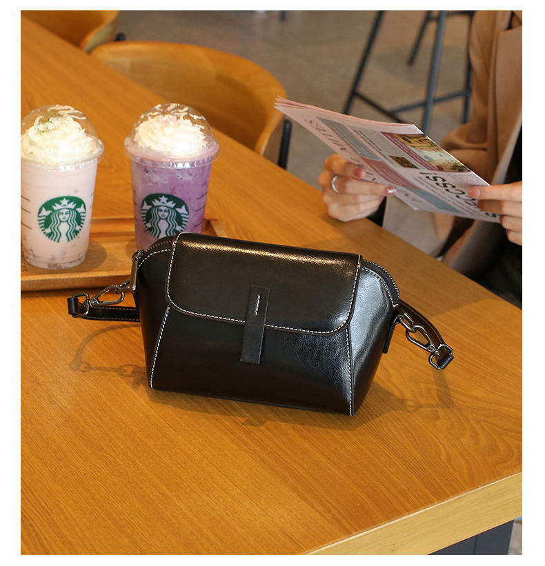 Thumbnail: Oil Wax Cowhide Genuine Leather Crossbody Small Bag for Women Fashionable Versat