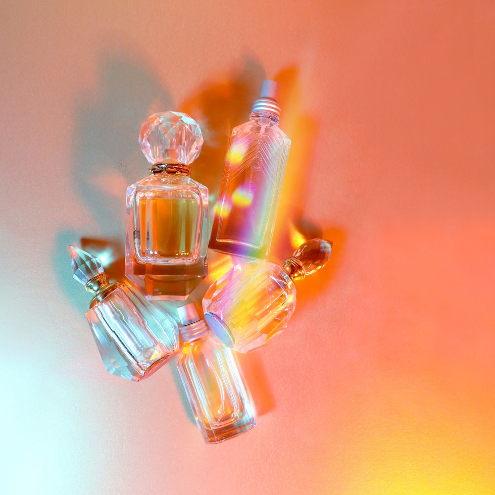 Vintage%20Perfume%20Bottles_edited.jpg