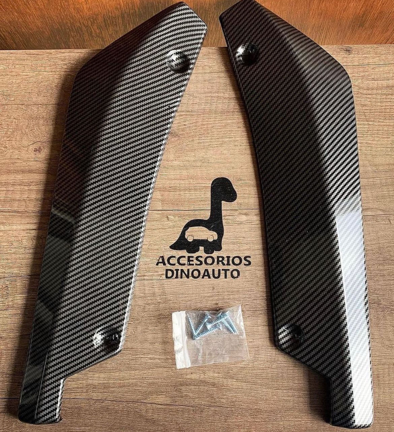 Par de splitters traseros en carbono