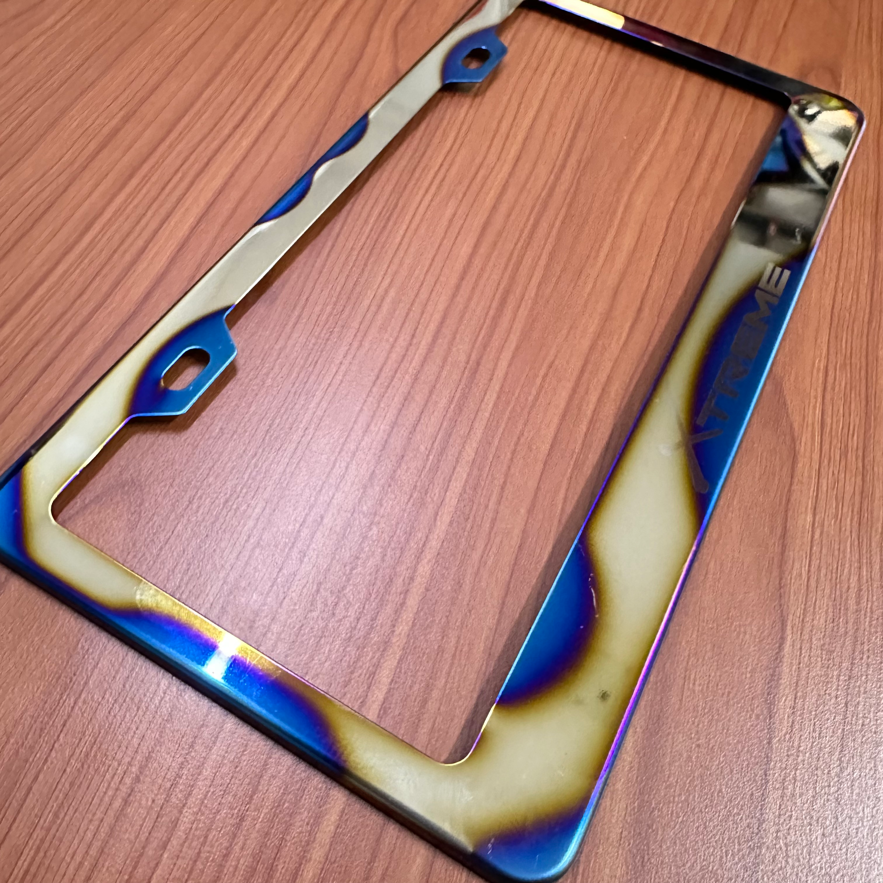 Par de portaplacas de acero, tornasol