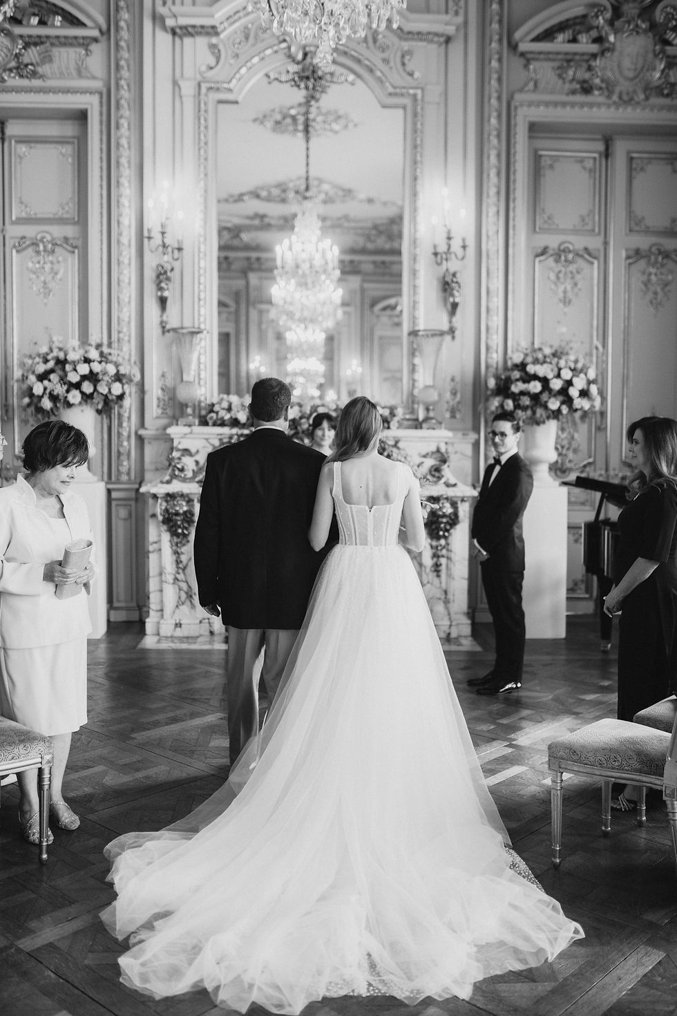 wedding ceremony at Shangri La Paris Paris luxury wedding photographer
