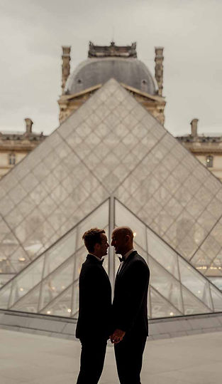 lgbt-wedding-elope-in-paris-at-the-louvre.jpg