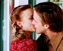 In Love Kiss GIF.gif
