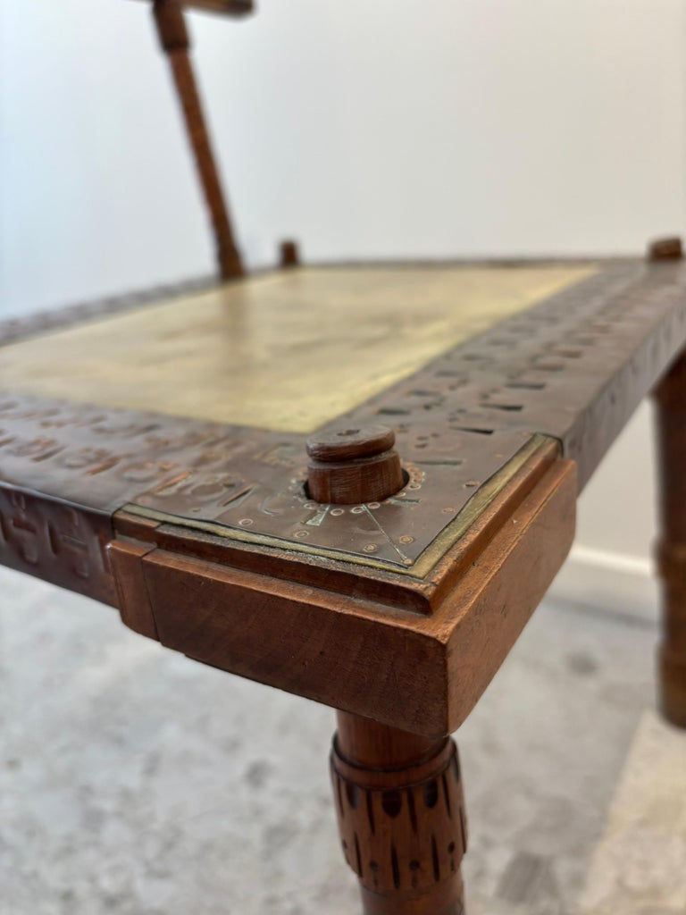 Miniature : Carlo Bugatti (1856-1940), chaise, bois, parchemin et cuivre, vers 1900