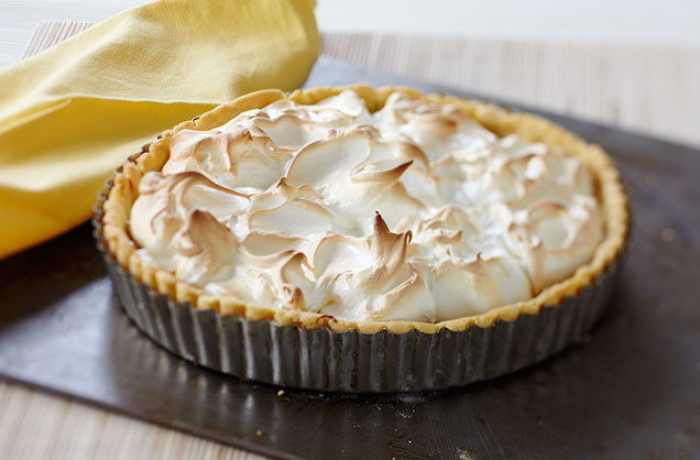 Lemon meringue pie image