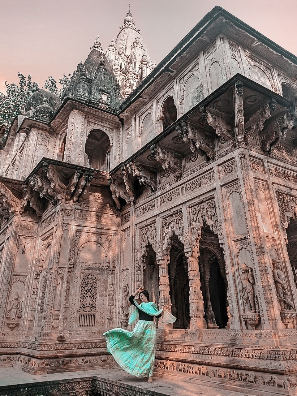 || that nomadcouple || deo bagh || gwalior || mp tourism || Madhya Pradesh || India travel || best hotels || beautiful hotels || non hotel hotel || heritage hotel || heritage property || india tourism || my_fernweh_soul || offbeat_trouvaille || travelblog || best hotel in gwalior || char bagh || baradari || india || mughal era || indian food || hotel reviews || tripadvisor ||