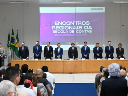 Assú sedia Encontro Regional com Gestores Públicos Municipais promovido pelo TCE-RN.