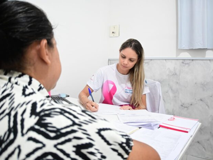 Prefeitura do Assú realiza consultas ginecológicas dentro da programação do Outubro Rosa.