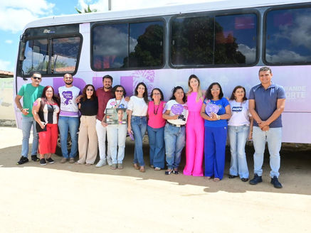 Assú recebe o Programa "Maria Vai à Cidade" com Ônibus Lilás para prevenção da violência.
