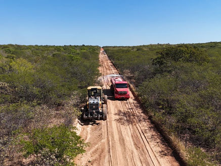 Comunidades Caatinga, Bom Lugar 2 e Canto Fino recebem nova estrada com ação da Prefeitura do Assú