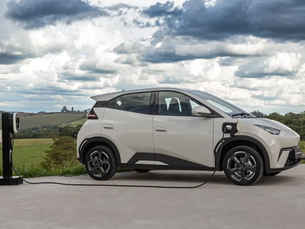 Levantamento aponta que busca por carros elétricos cresce 48% em 2026 no Brasil