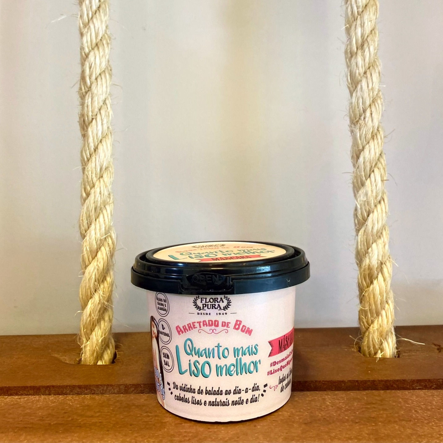 MÁSCARA CAPILAR ARRETADO DE BOM QUANTO MAIS LISO MELHOR 200G