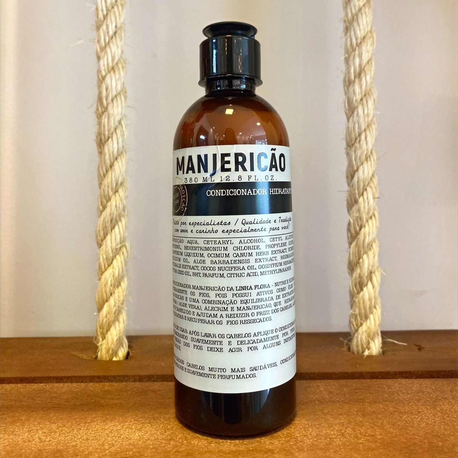 CONDICIONADOR MANJERICÃO LINHA FLORA - 380ML