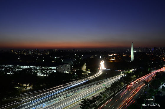 View_of_SaÌo_Paulo_city_at_night_(Photo