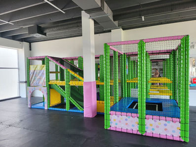 Indoor ihrisko Trebišov SK Colour Bubble REATEK 01