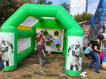 Nafukovacia atrakcia futbal pod 01