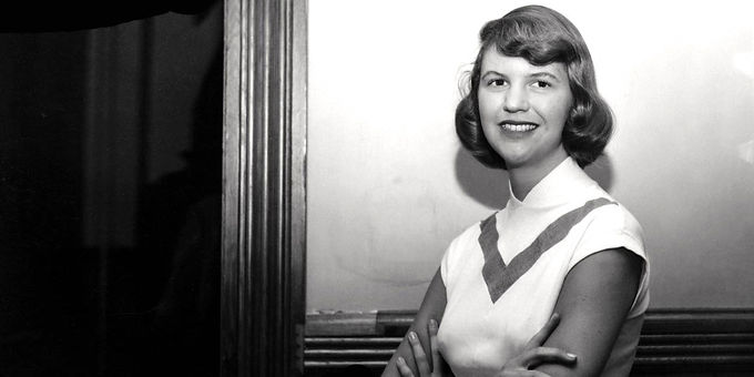 Desalinhando Sylvia Plath: a escritora imortal